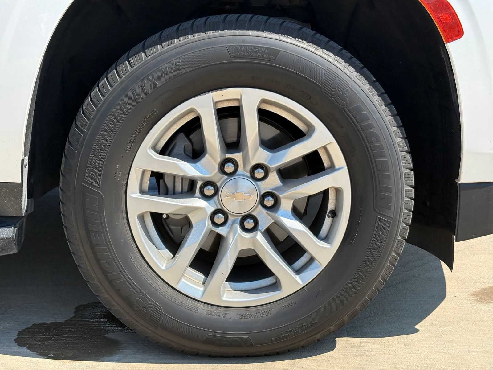 Used 2021 Chevrolet Tahoe LT RWD image 9