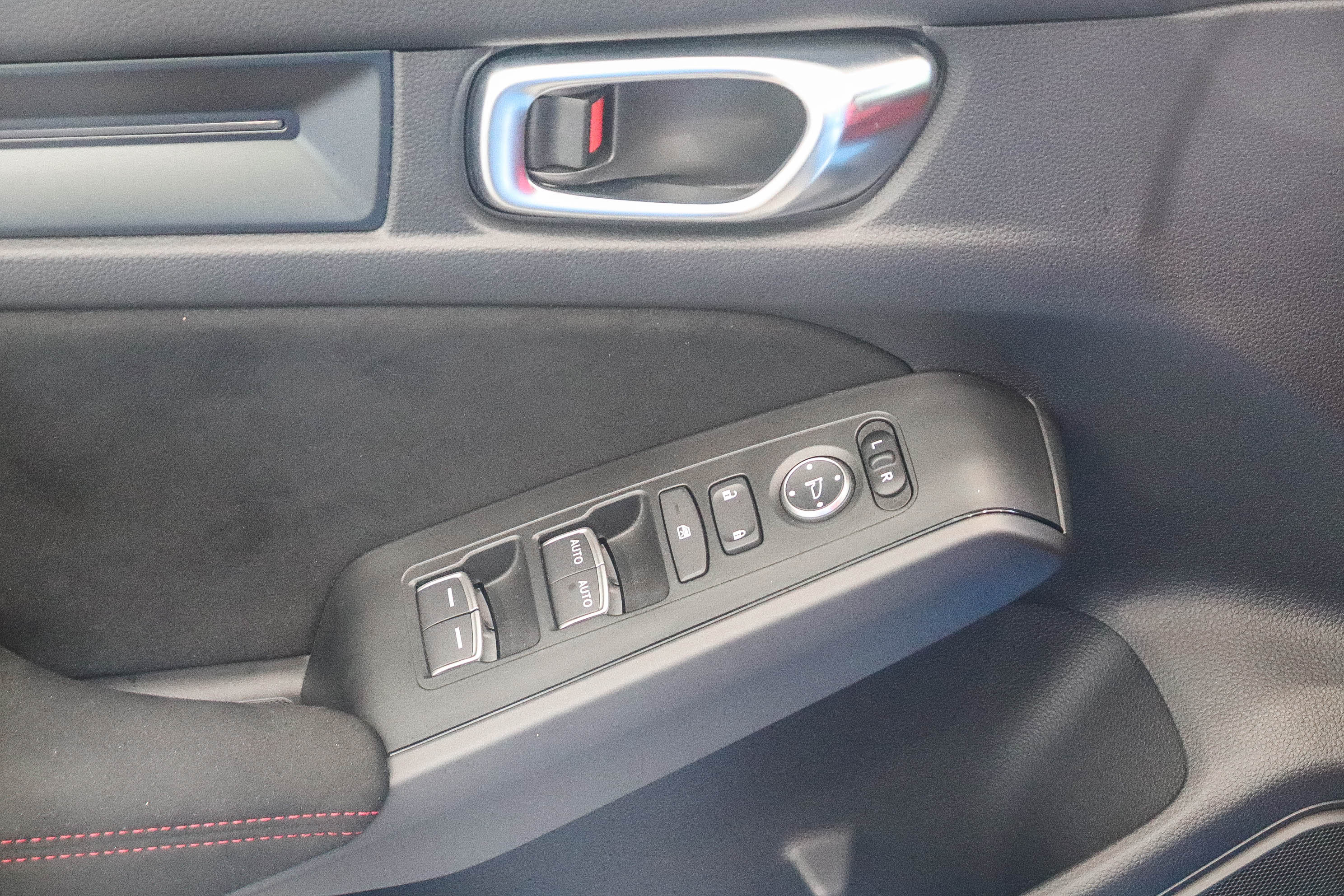 Used 2025 Honda Civic Type R image 24