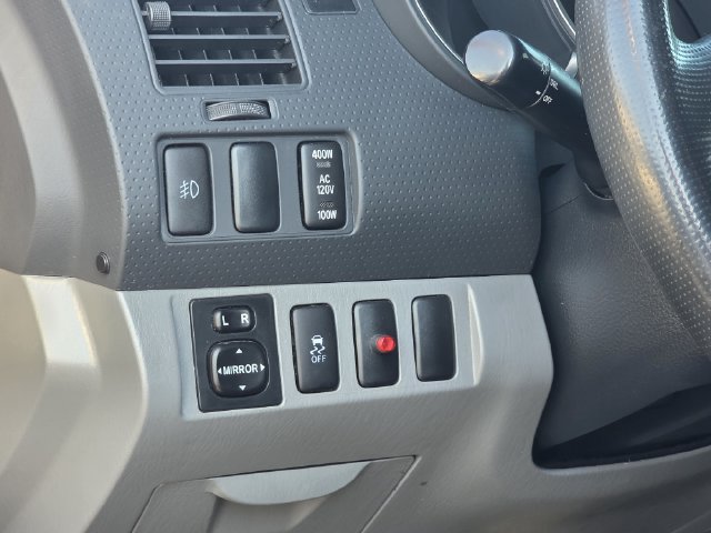 Used 2014 Toyota Tacoma PreRunner w/ TRD Sport Package RWD image 15