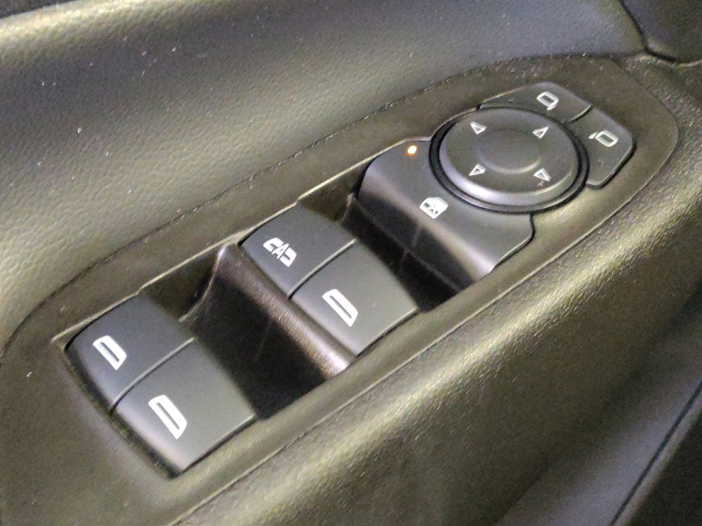 Used 2024 Chevrolet Equinox LT FWD image 27