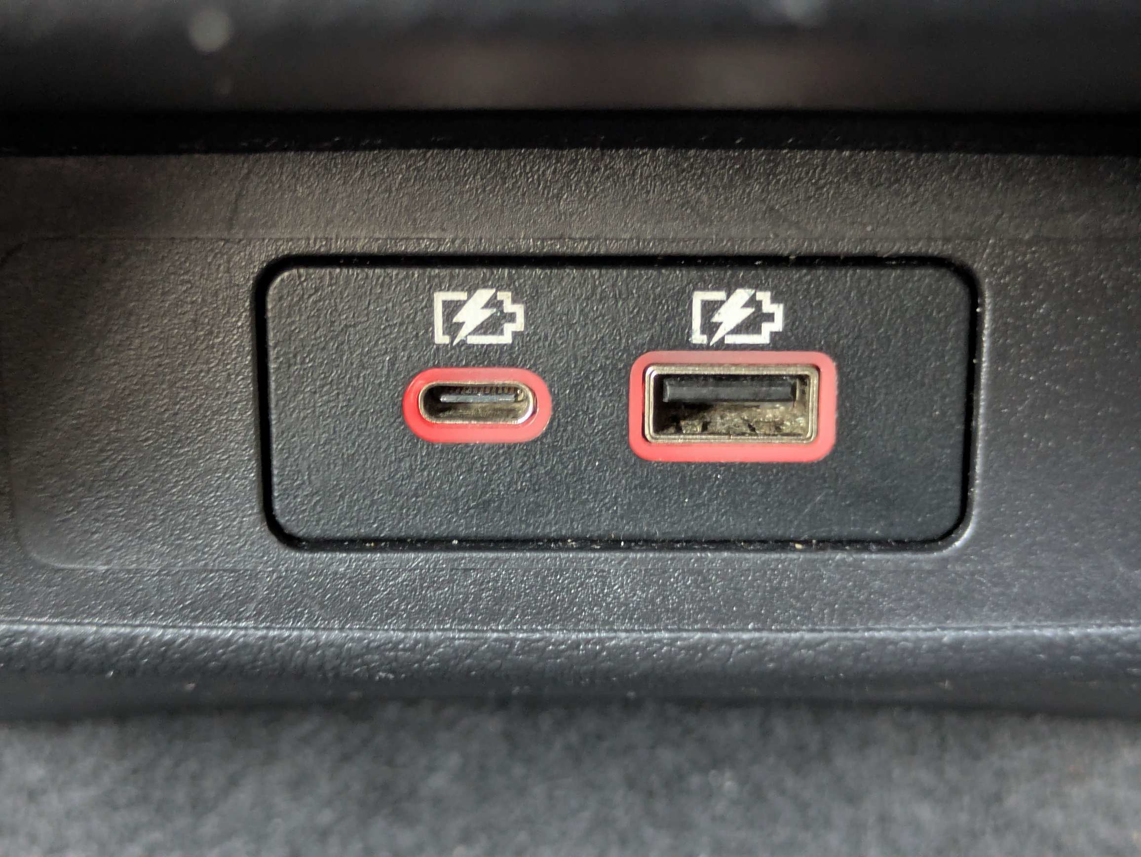 Used 2024 Nissan Altima 2.5 SV FWD image 8