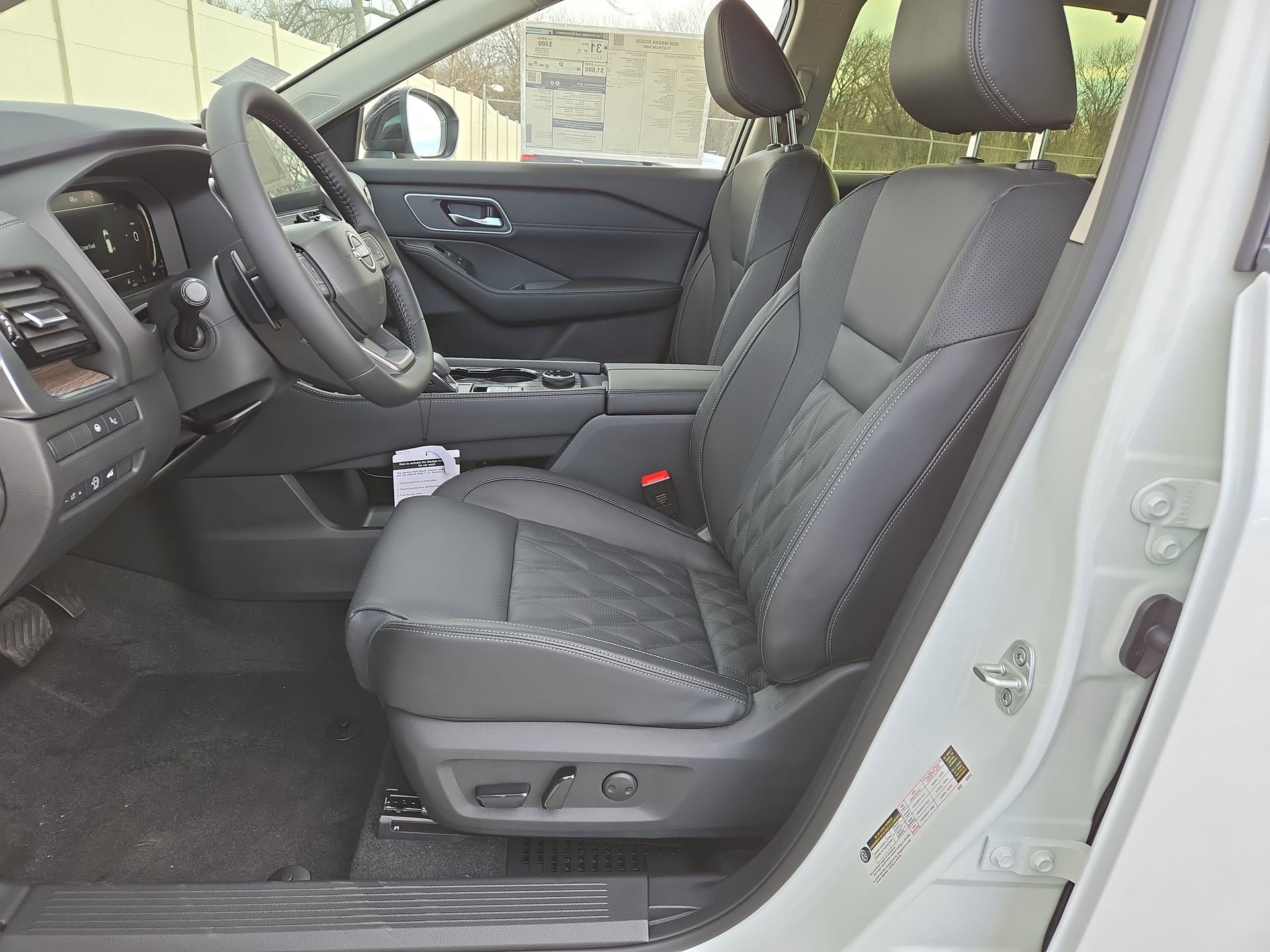 New 2026 Nissan Rogue Platinum w/ Platinum Premium Package AWD/4WD image 10