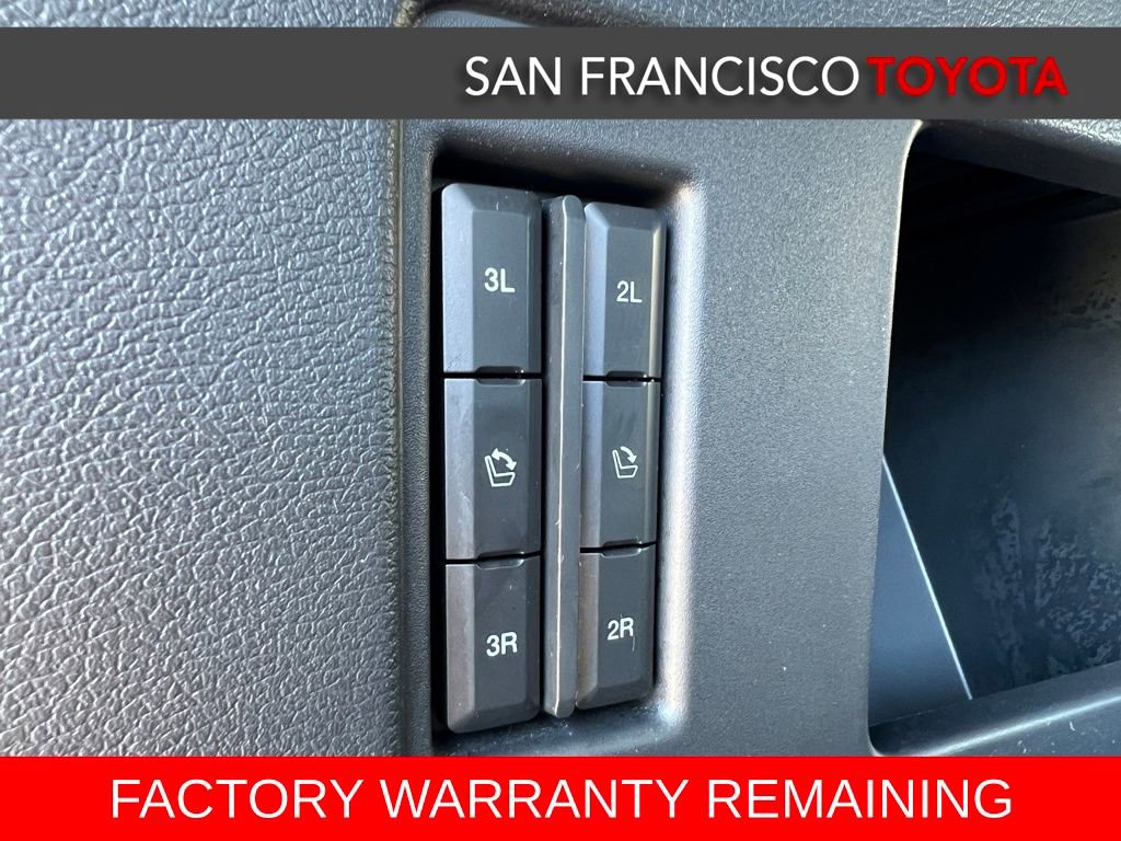 Used 2024 Ford Expedition Limited image 41