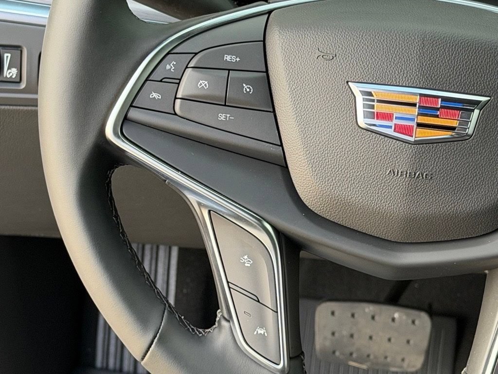 New 2026 Cadillac XT5 Luxury w/ LPO, Floor Liner Package FWD image 30