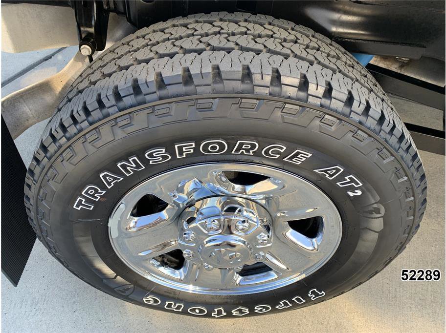 Used 2024 RAM 2500 Tradesman w/ Chrome Appearance Group AWD/4WD image 18