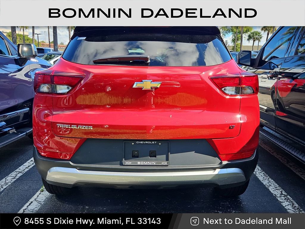 Used 2026 Chevrolet TrailBlazer LT image 4