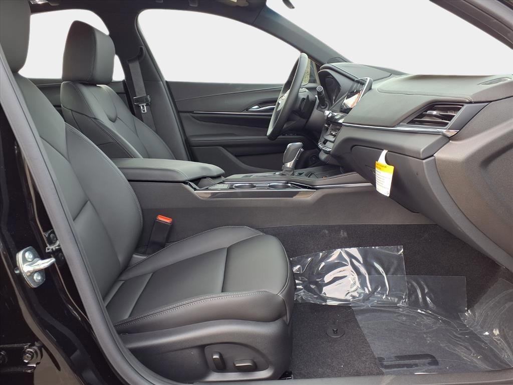 New 2026 Cadillac CT4 Luxury image 13