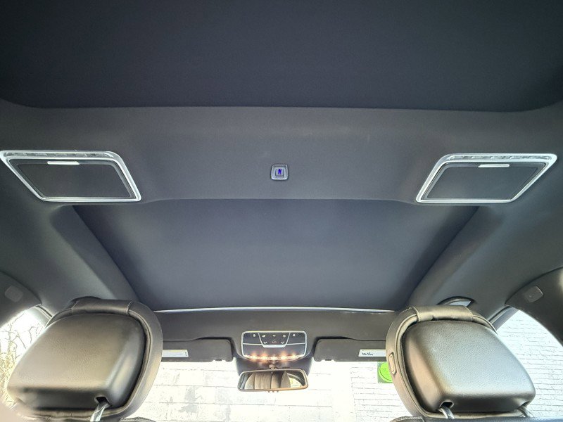 Used 2015 Mercedes-Benz S 550 4MATIC Sedan image 35