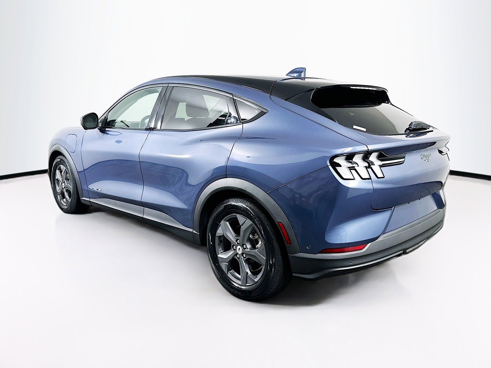 Used 2021 Ford Mustang Mach-E Select w/ Comfort/Technology Package image 5