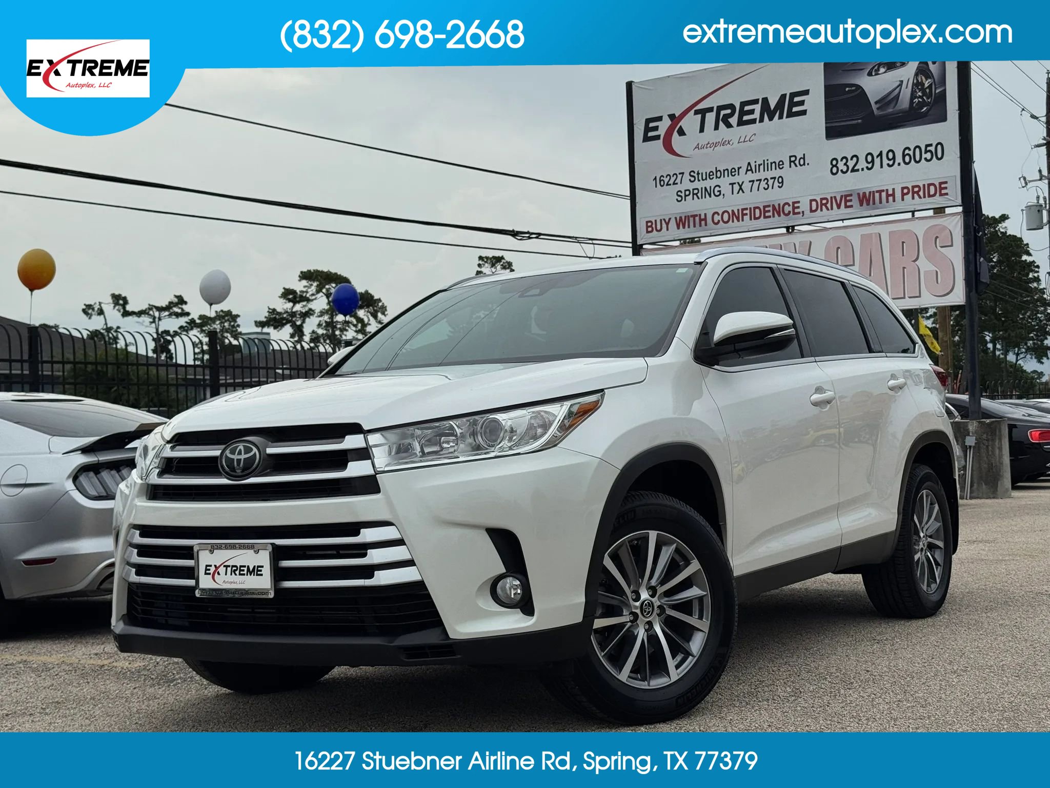 Used 2019 Toyota Highlander XLE FWD image 1