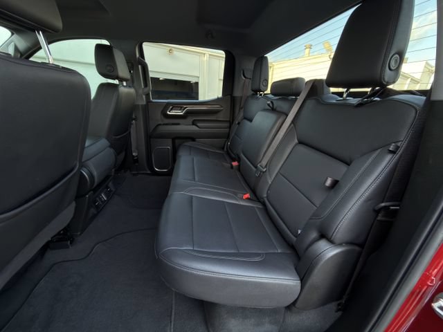 Used 2024 GMC Sierra 1500 SLT AWD/4WD image 33