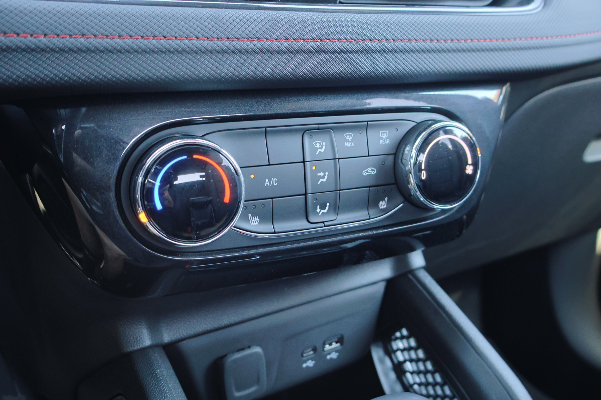 Used 2026 Chevrolet TrailBlazer RS image 31