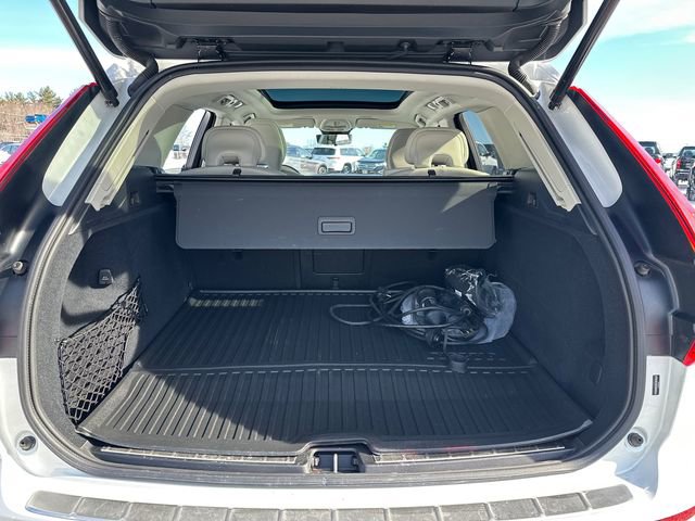Used 2025 Volvo XC60 T8 Plus w/ Protection Package Premier image 13