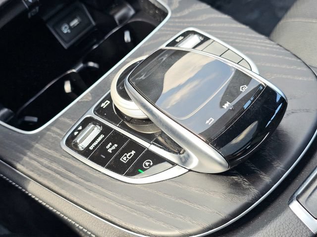 Certified 2020 Mercedes-Benz E 350 4MATIC Sedan w/ Parking Assistance Package image 37