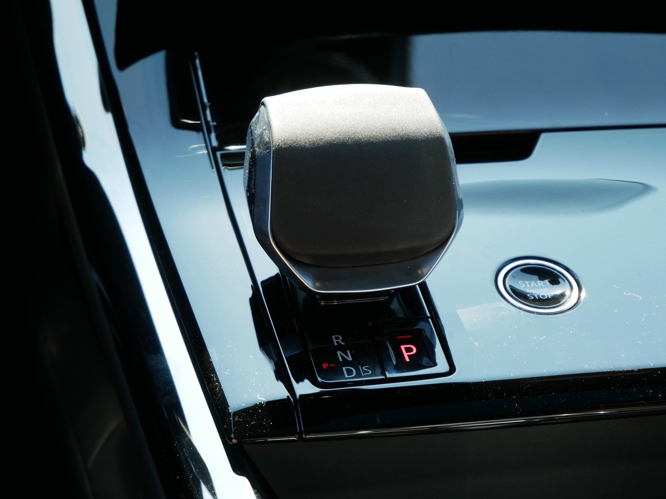 New 2026 Land Rover Range Rover Sport Dynamic SE AWD/4WD image 8
