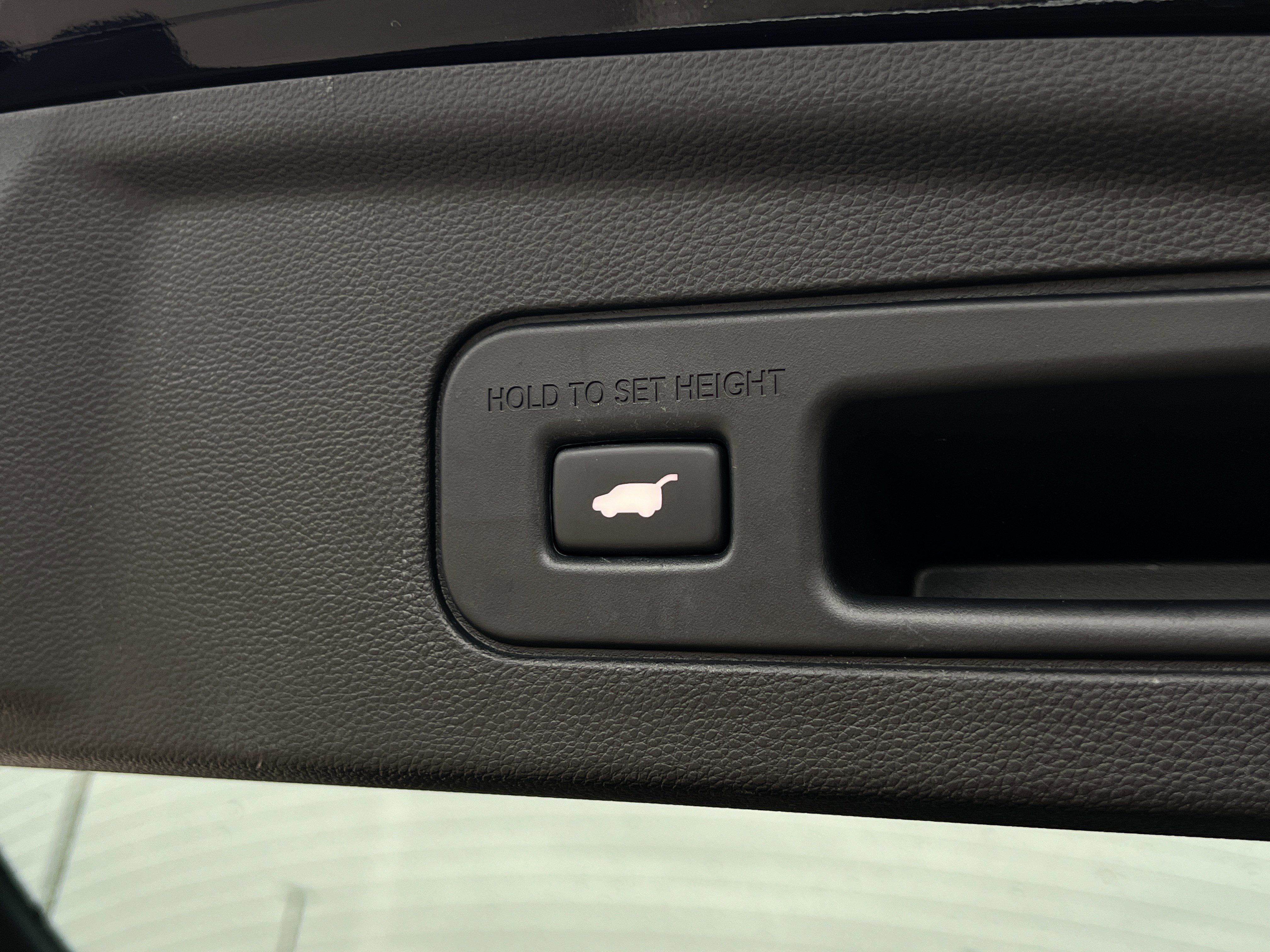 Used 2022 Acura MDX SH-AWD w/ Technology Package image 34