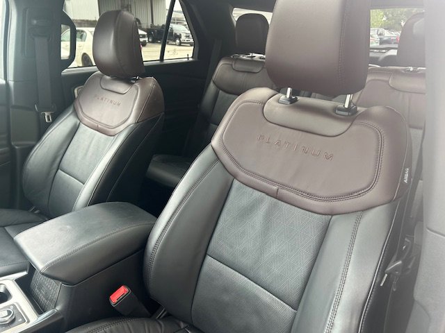 Used 2024 Ford Explorer Platinum w/ Technology Package AWD/4WD image 15