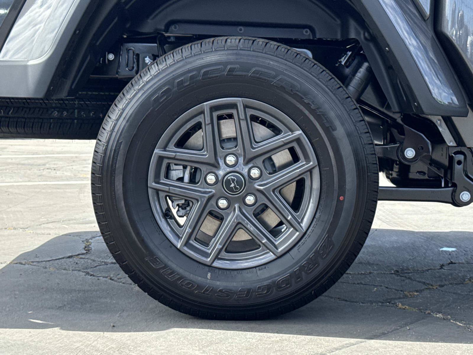 New 2026 Jeep Gladiator Sport AWD/4WD image 35