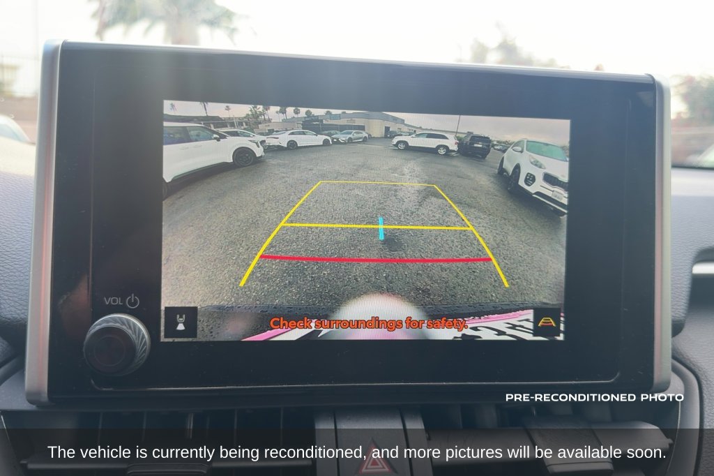 Used 2025 Toyota RAV4 XLE w/ Convenience Package FWD image 17