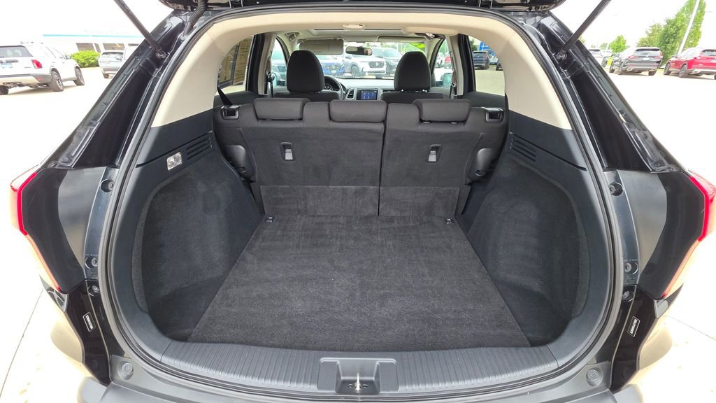 Used 2018 Honda HR-V EX image 16