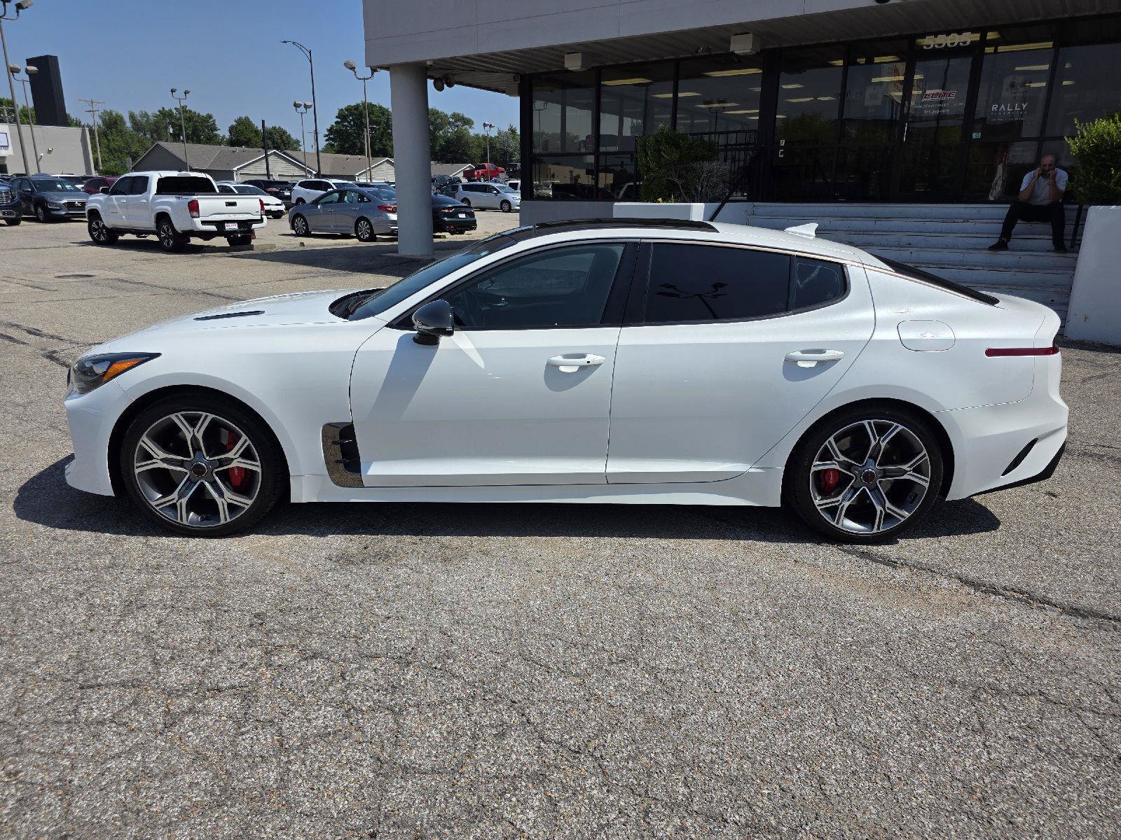 Used 2021 Kia Stinger GT2 RWD image 8