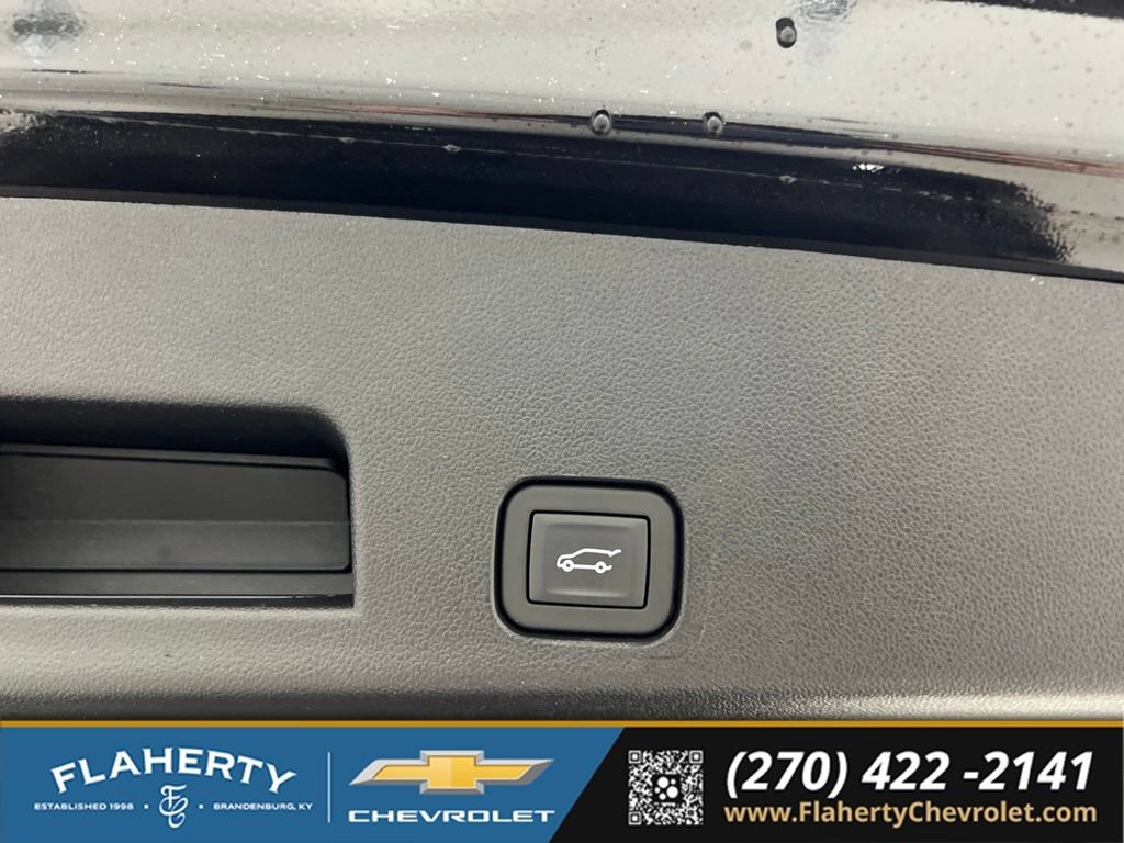 Used 2026 Chevrolet Traverse High Country w/ LPO, Floor Liner Package AWD/4WD image 22
