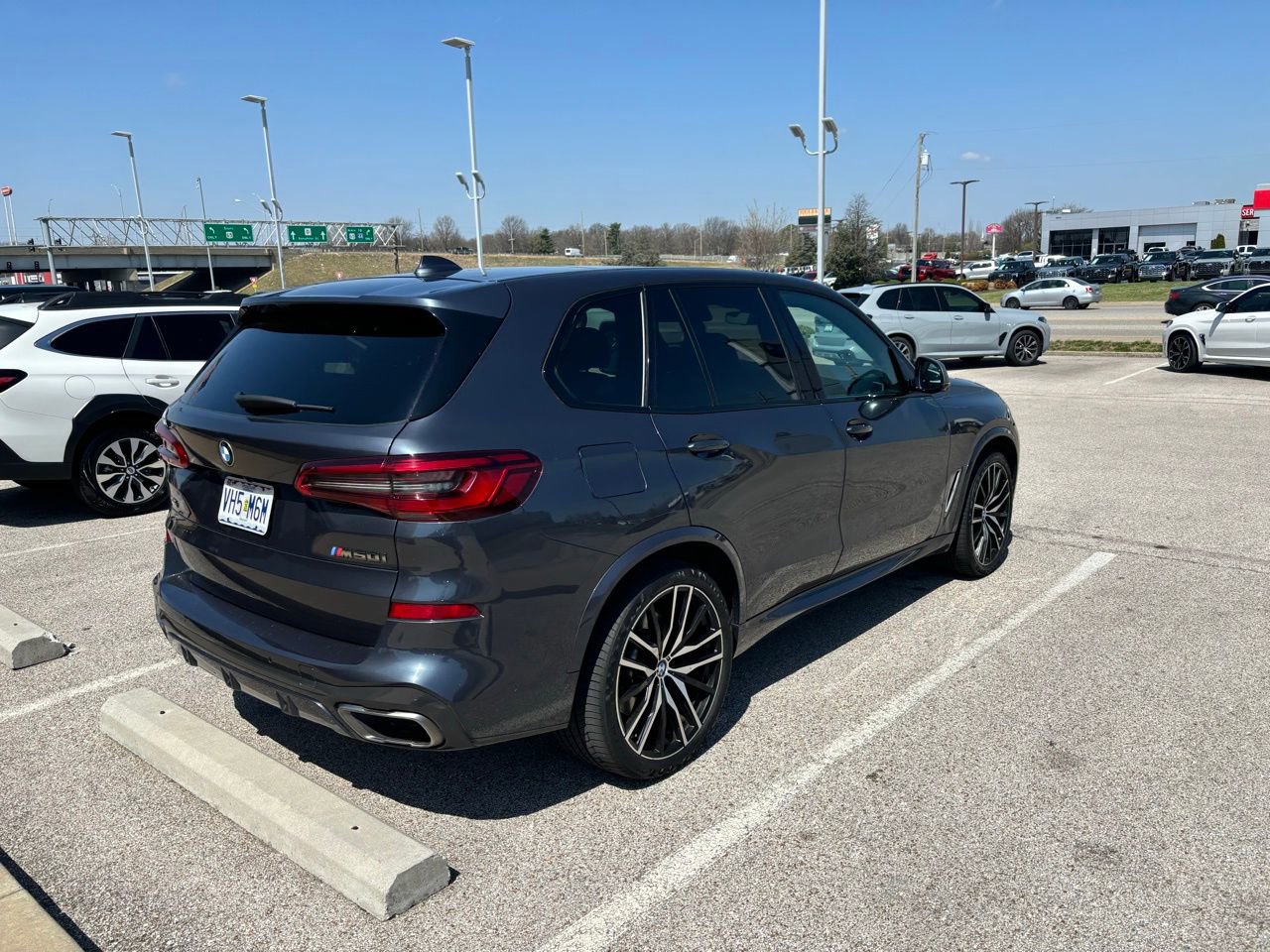 Used 2020 BMW X5 M50i w/ Executive Package image 5