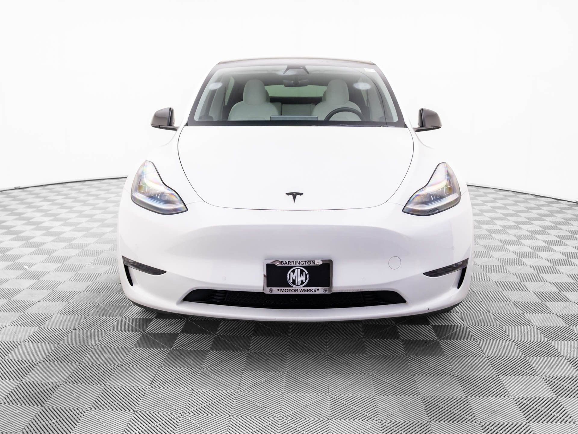 Used 2021 Tesla Model Y Long Range image 8