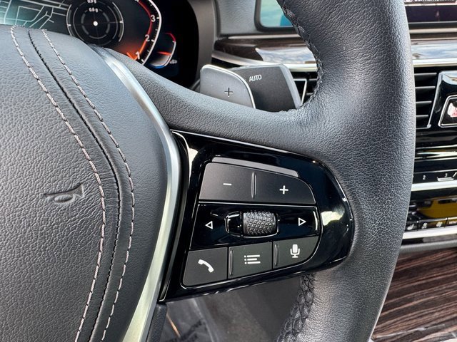 Used 2023 BMW 530i xDrive w/ Premium Package image 22