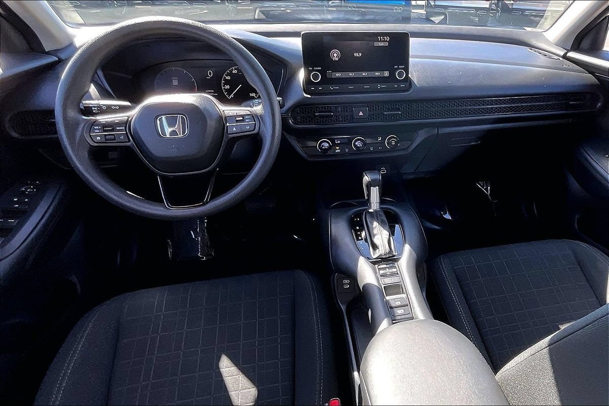 Used 2025 Honda HR-V LX image 29
