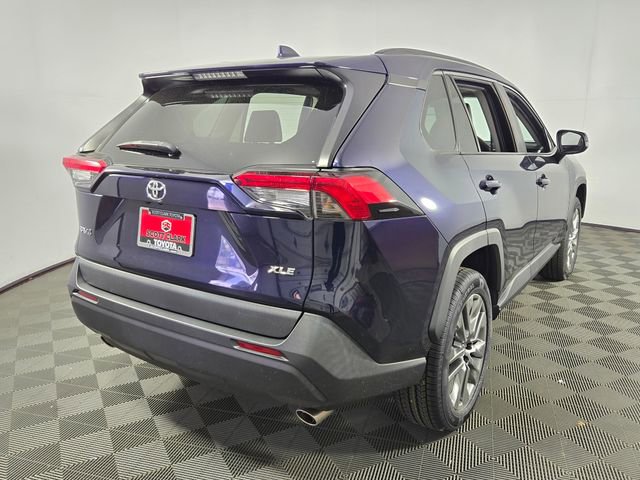 Used 2022 Toyota RAV4 XLE Premium FWD image 8