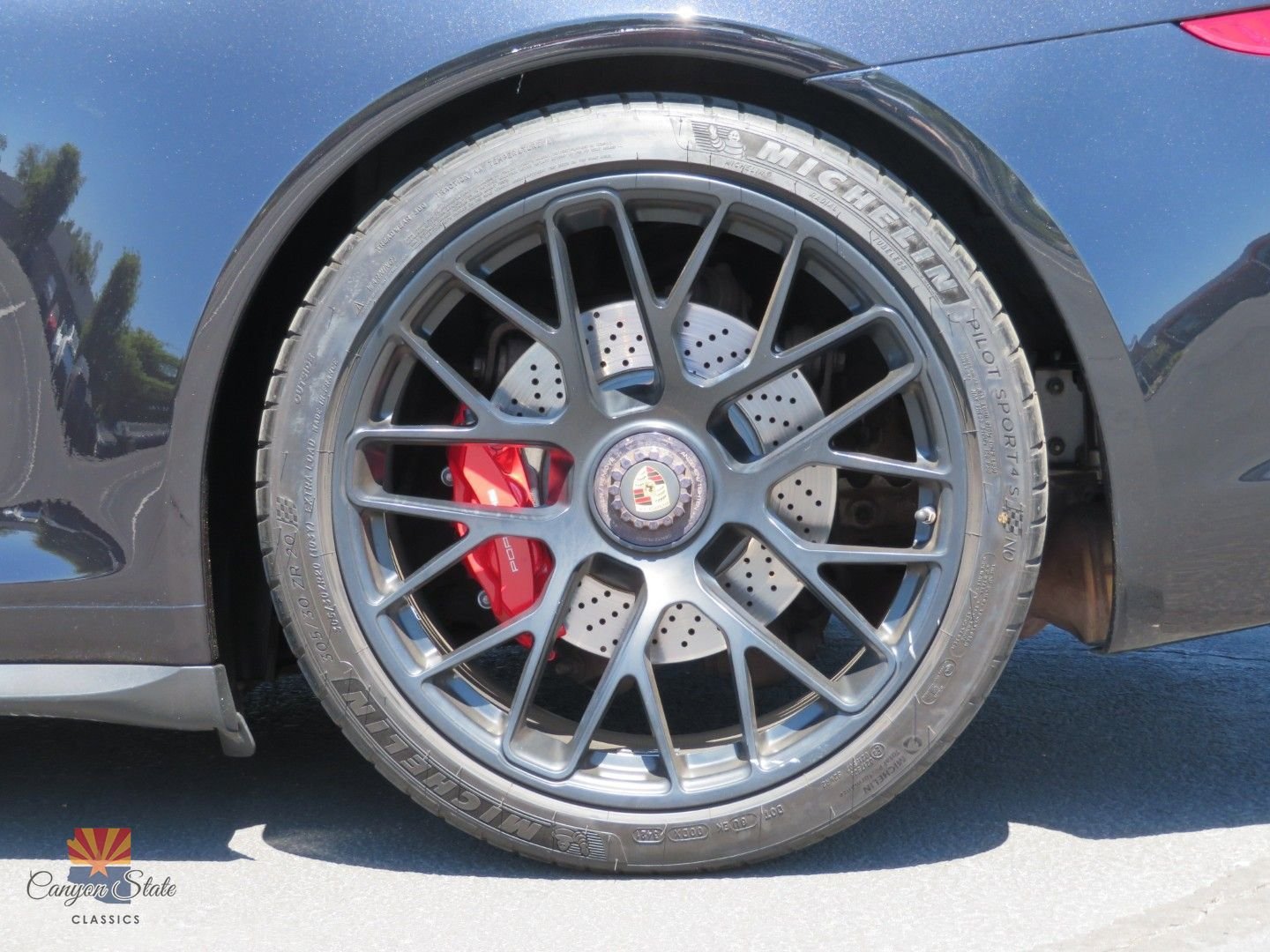 Used 2016 Porsche 911 Carrera 4 GTS AWD/4WD image 23