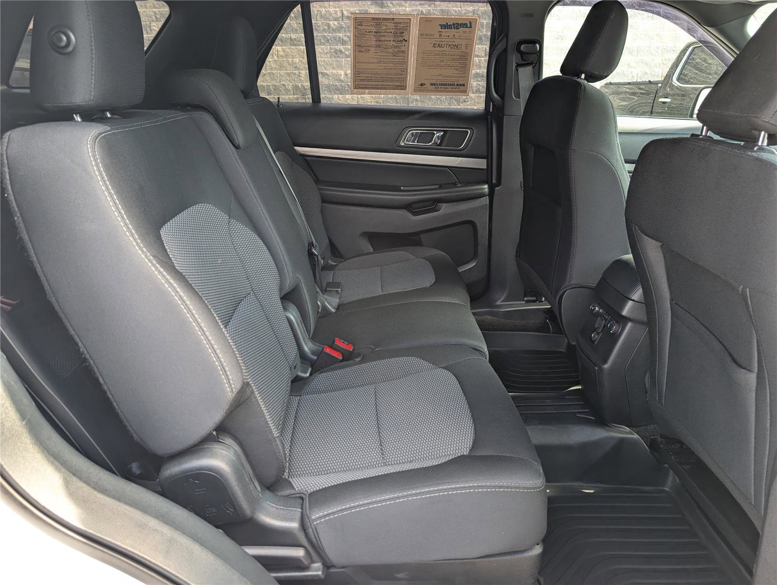 Used 2019 Ford Explorer XLT w/ Equipment Group 201A image 12