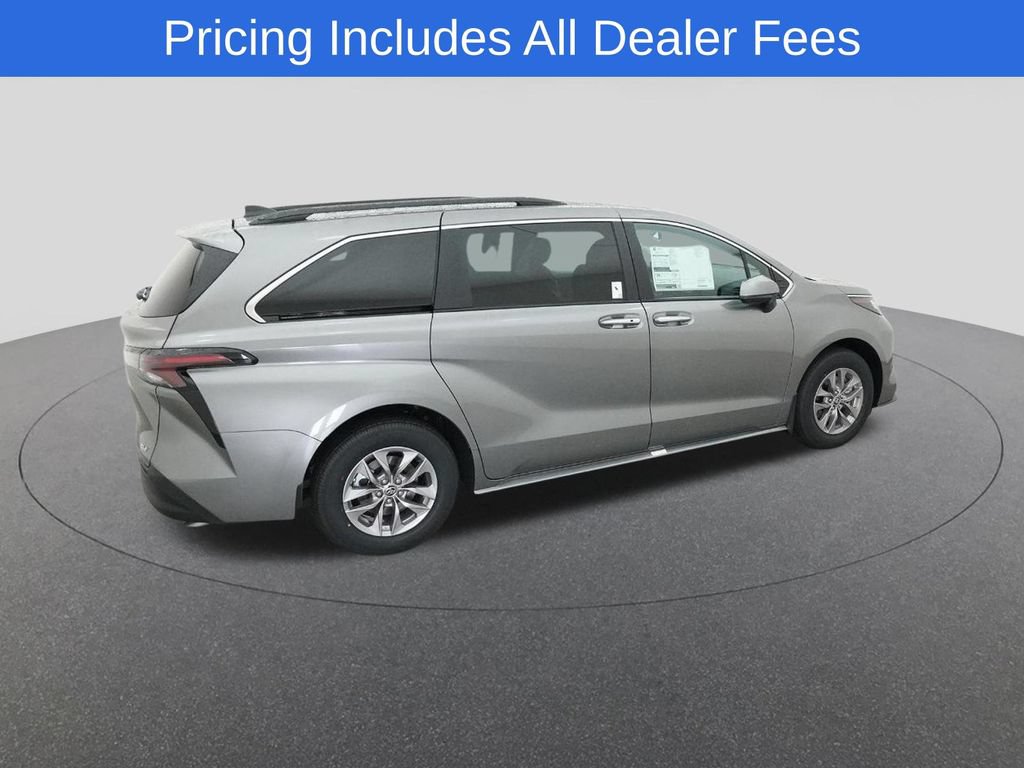 New 2026 Toyota Sienna XLE FWD image 10
