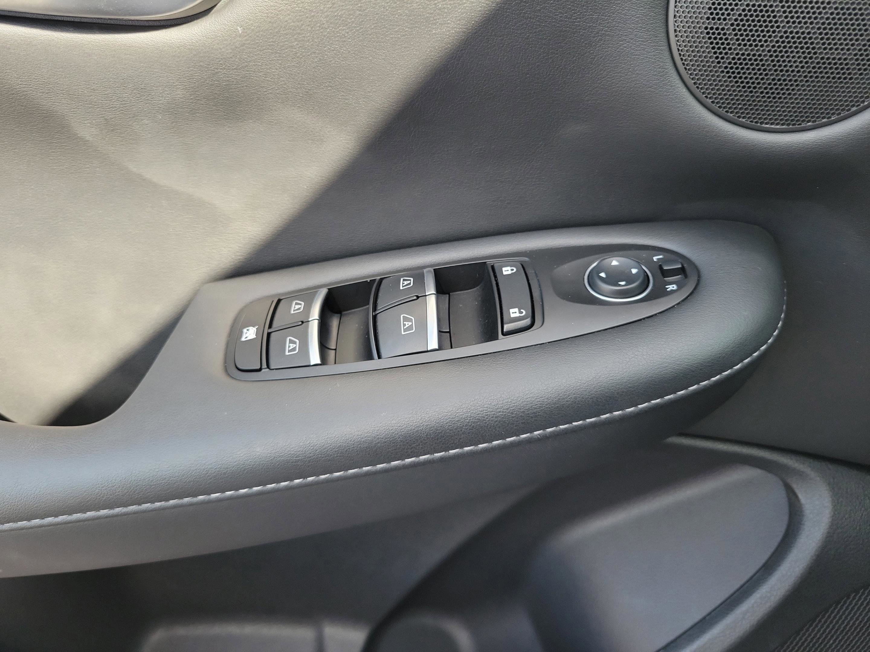 Certified 2025 INFINITI QX50 Pure image 20