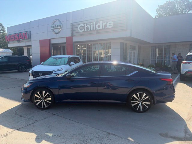 Used 2022 Nissan Altima 2.5 SR FWD image 1