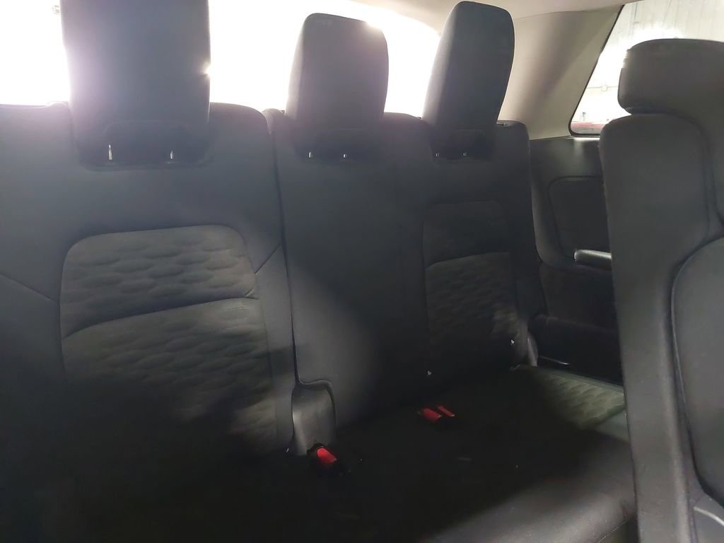 Used 2025 Nissan Pathfinder SV image 12