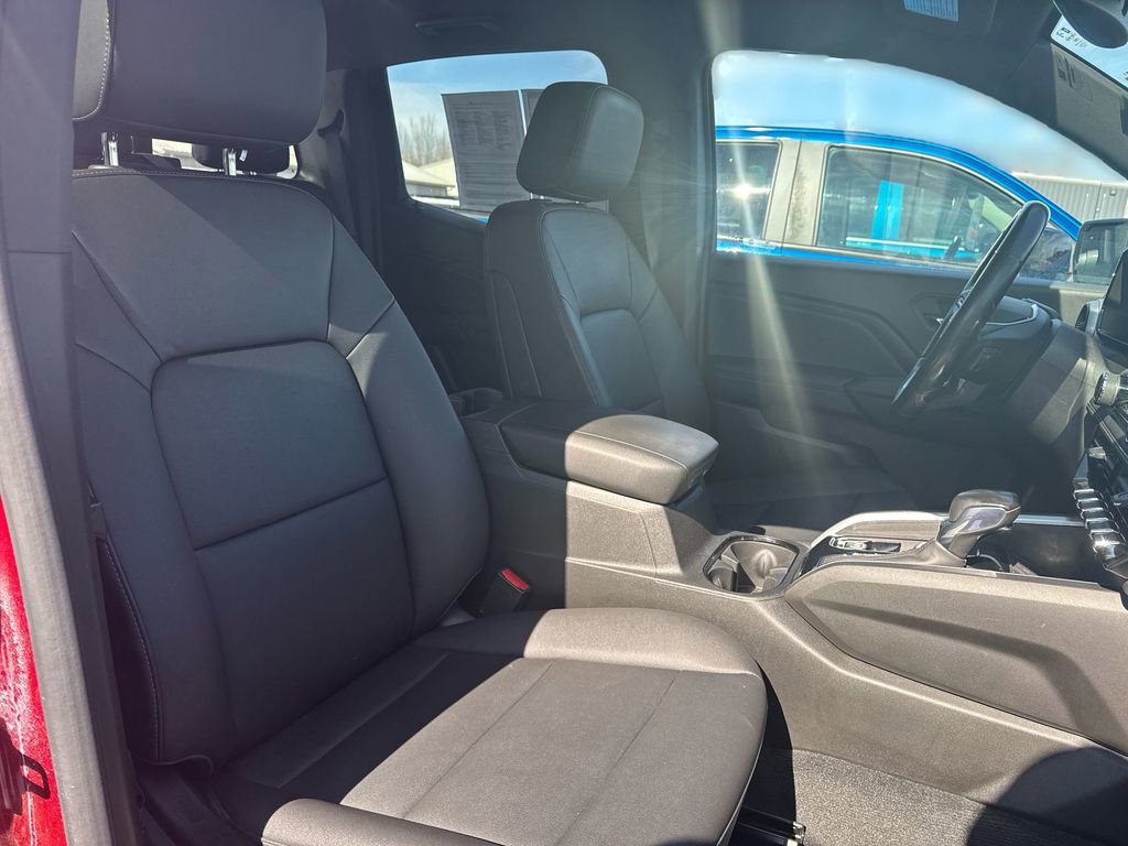 Used 2023 Chevrolet Colorado LT w/ LT Convenience Package III image 19