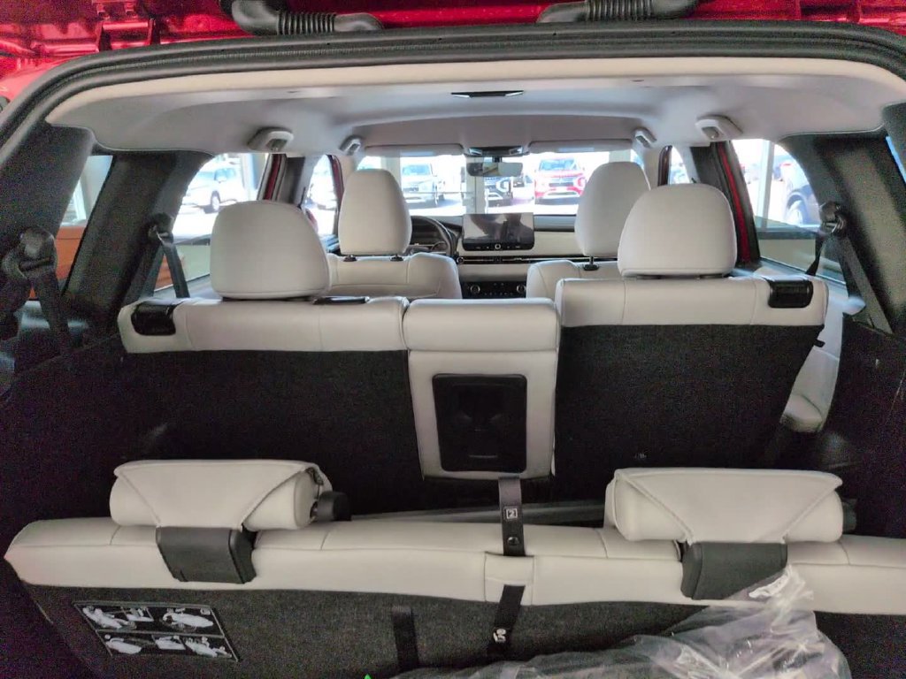 New 2026 Mitsubishi Outlander SE AWD/4WD image 9