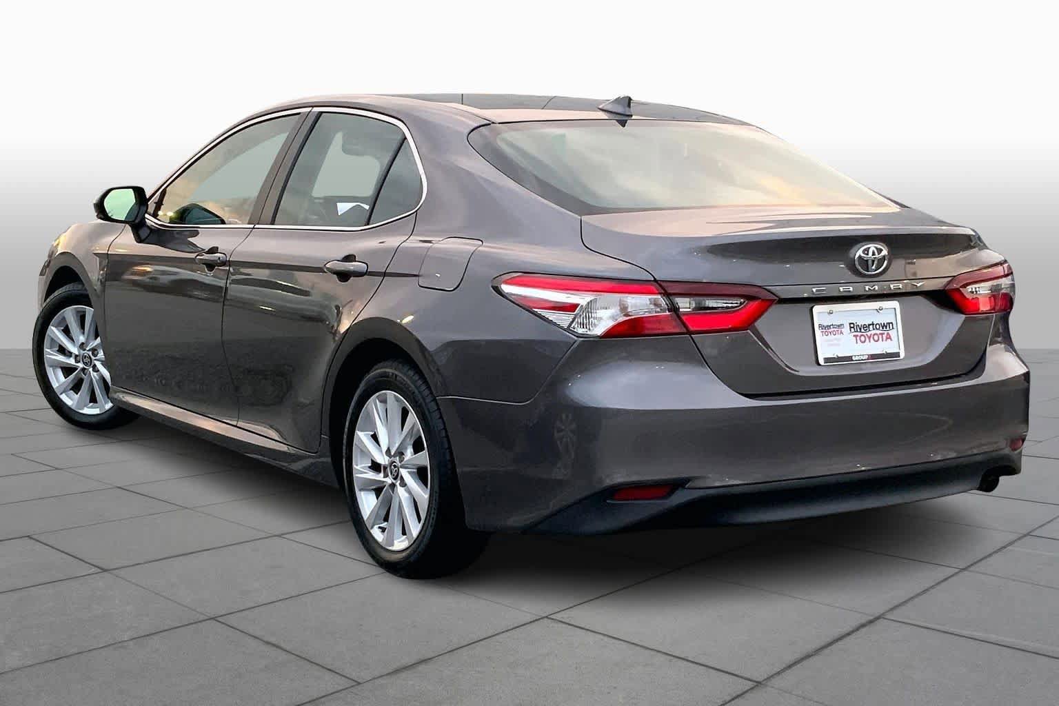Used 2024 Toyota Camry LE w/ Convenience Package FWD image 12