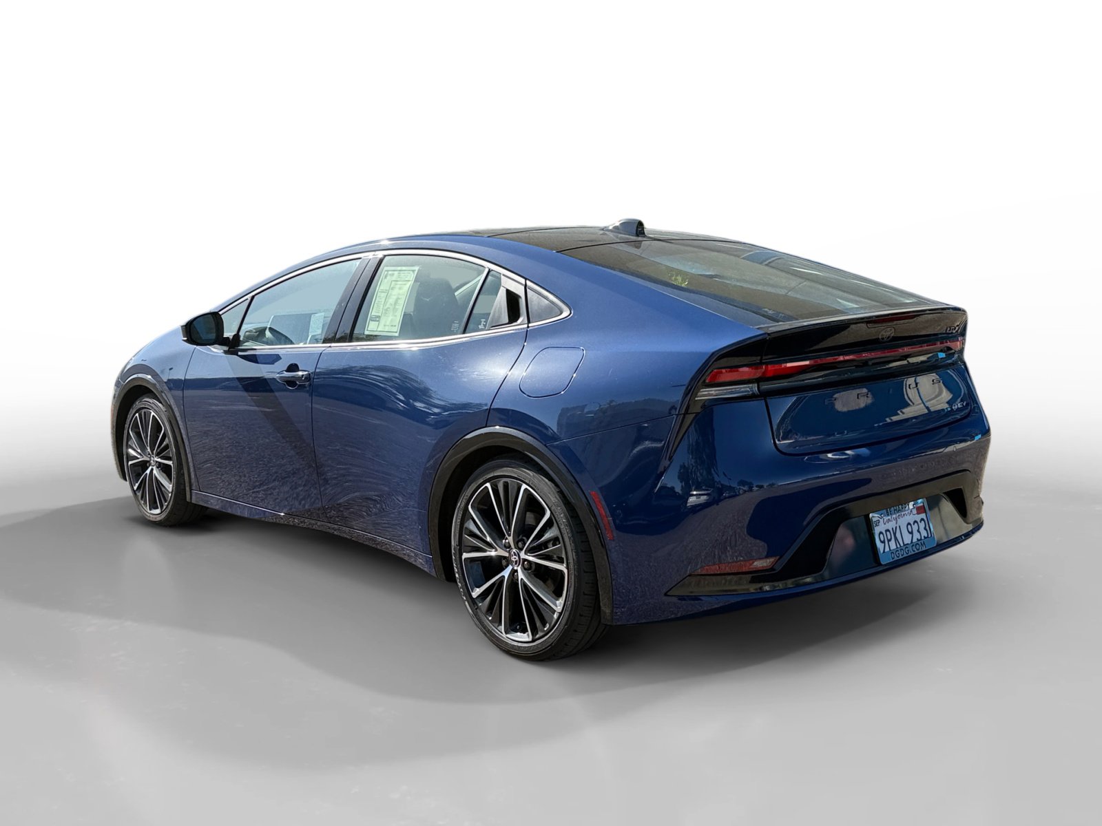 Used 2024 Toyota Prius Limited image 3