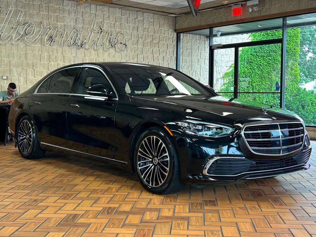 Used 2023 Mercedes-Benz S 580e 4MATIC Sedan w/ Warmth & Comfort Package image 15