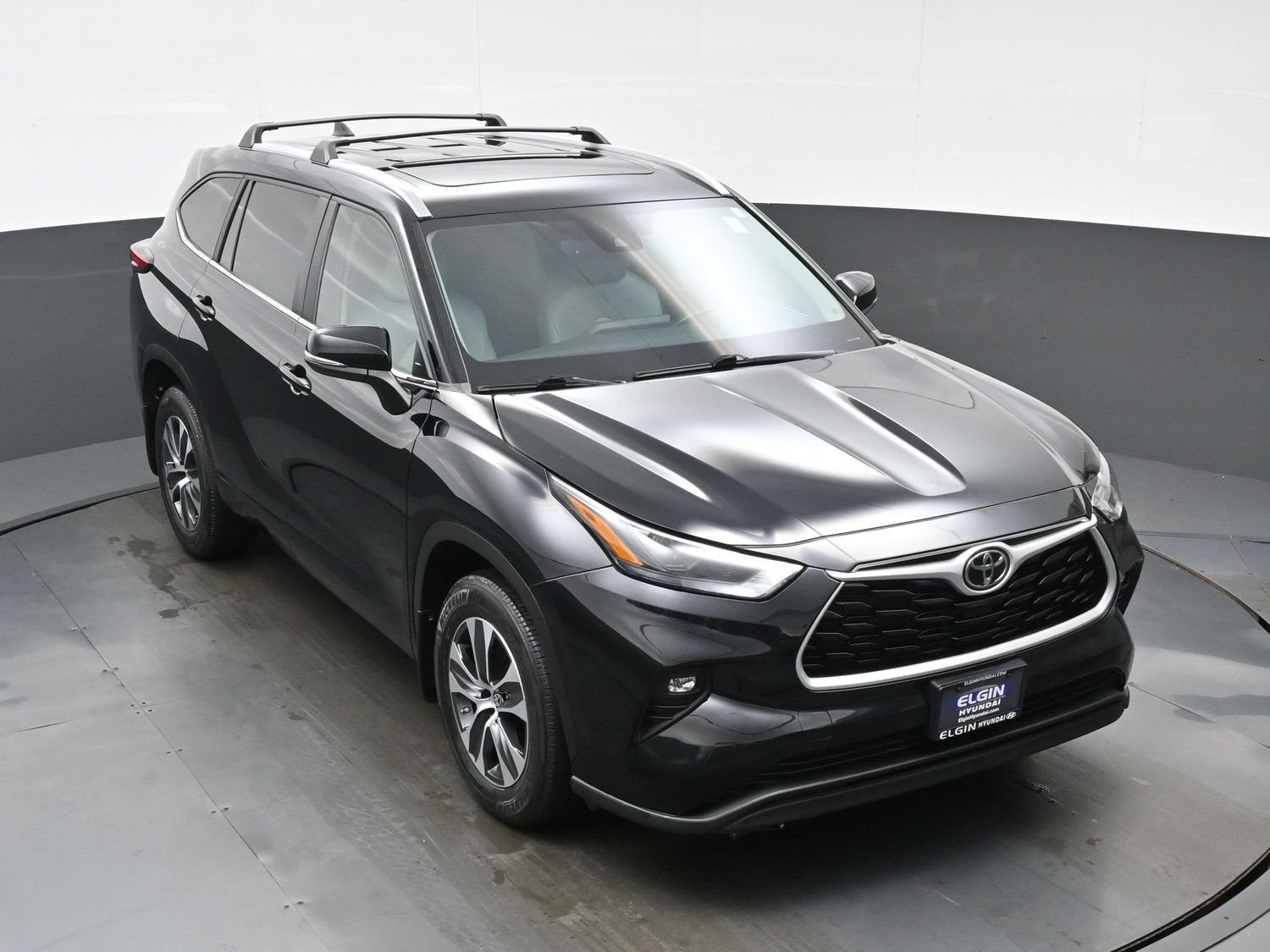 Used 2023 Toyota Highlander XLE AWD/4WD image 42