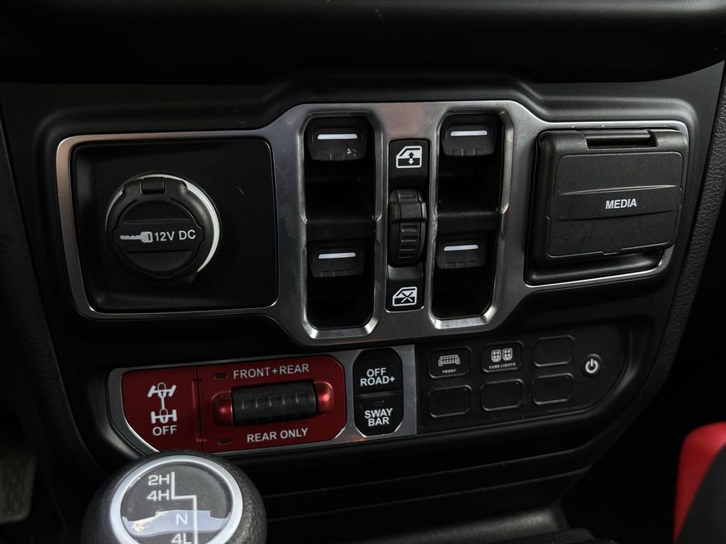 Used 2023 Jeep Wrangler Unlimited Rubicon w/ Safety Group image 21