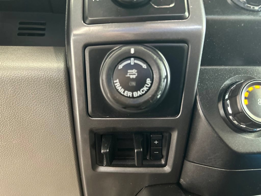 Used 2019 Ford F150 XLT w/ Equipment Group 302A Luxury AWD/4WD image 52