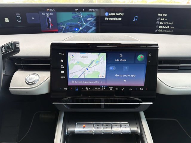 Certified 2024 Lincoln Nautilus Premier image 30