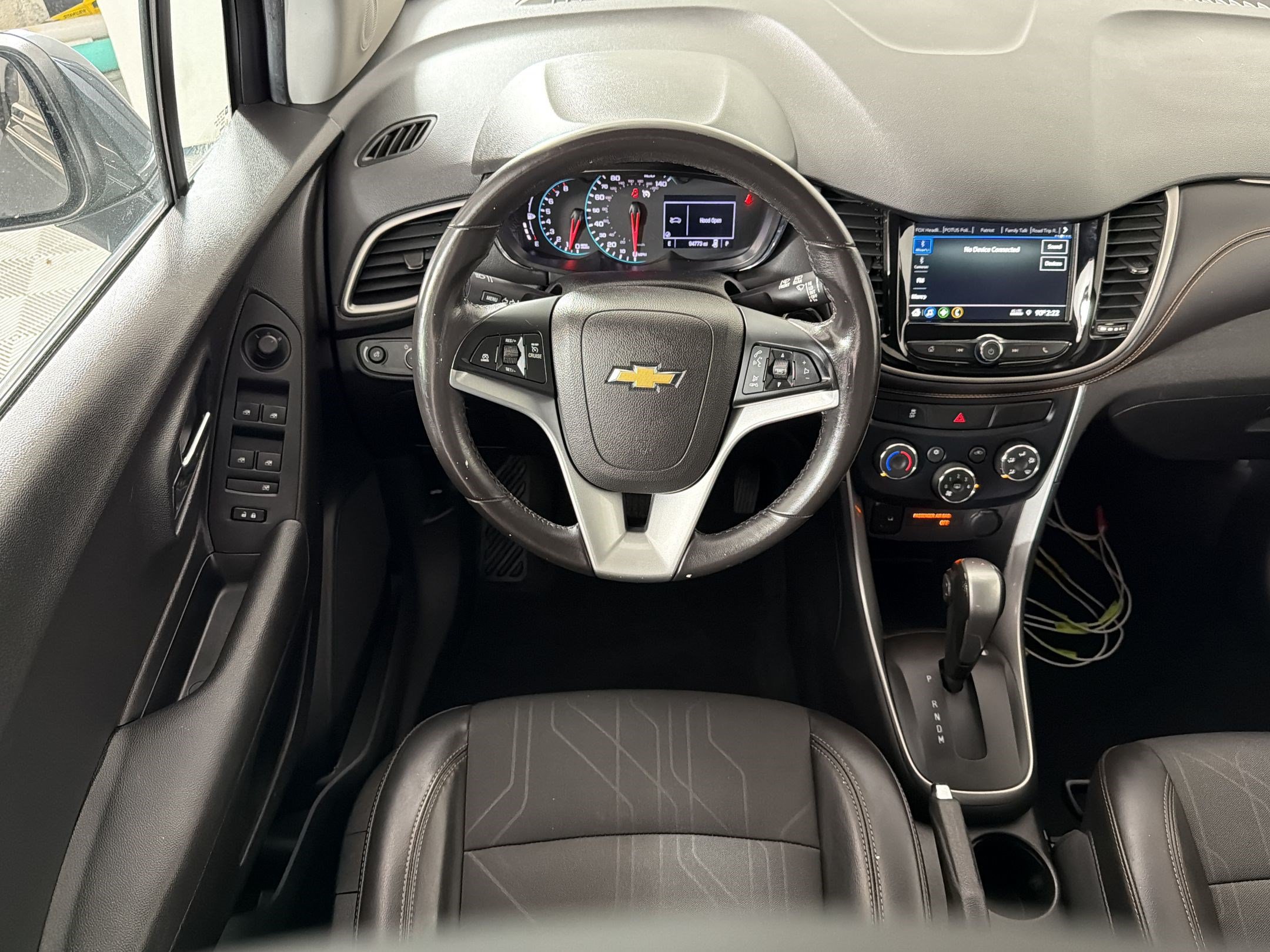 Used 2019 Chevrolet Trax LT w/ LT Convenience Package FWD image 27