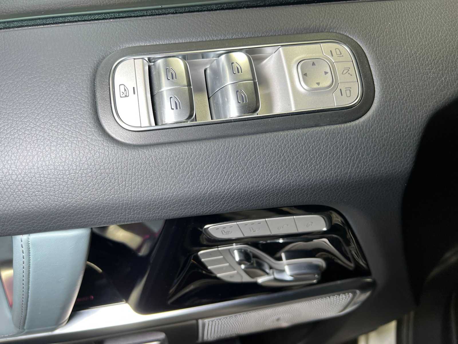 Used 2025 Mercedes-Benz G 550 image 21