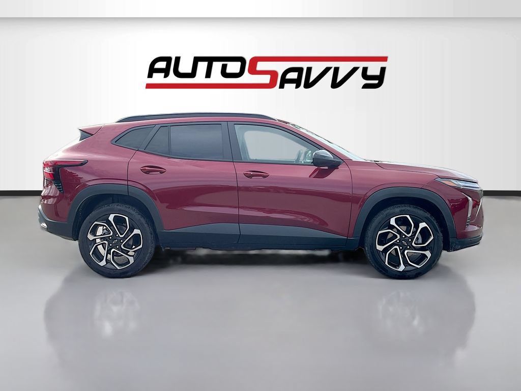 Used 2024 Chevrolet Trax RS w/ Driver Confidence Package FWD image 8