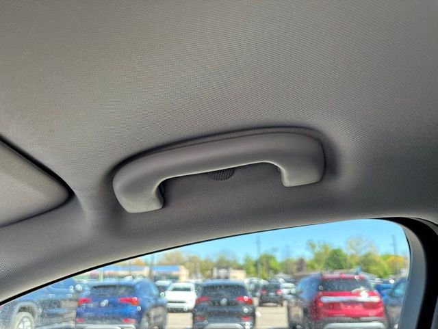 Used 2020 GMC Terrain SLE w/ Driver Convenience Package FWD image 25